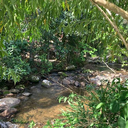 Casa Com Cachoeira No Quintal!!! イリャベラ エクステリア 写真